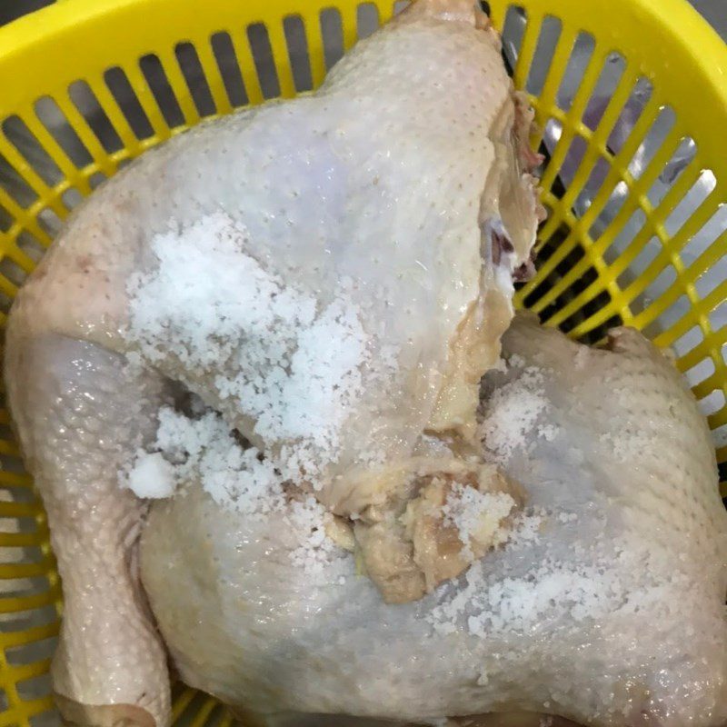 Step 1 Prepare Chicken for Chicken and Mung Bean Porridge (recipe shared by users)