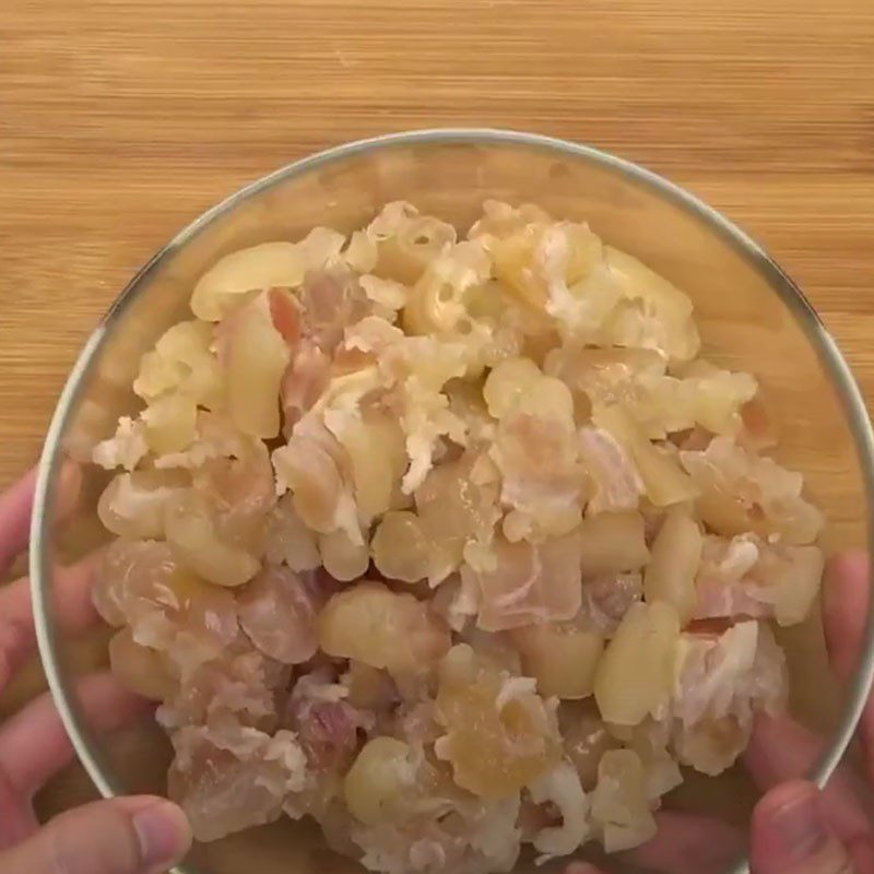 Step 1 Prepare beef tendon Beef tendon marinated with lemongrass and chili