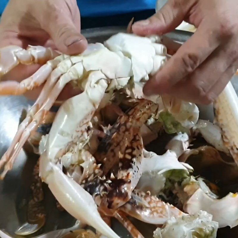 Step 1 Prepare the crab for Crab Hot Pot with Water Spinach