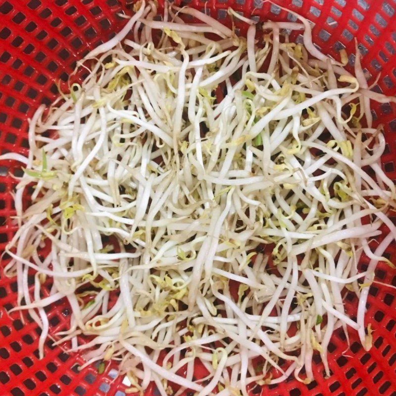 Step 1 Prepare the ingredients for Stir-fried Water Spinach with Bean Sprouts