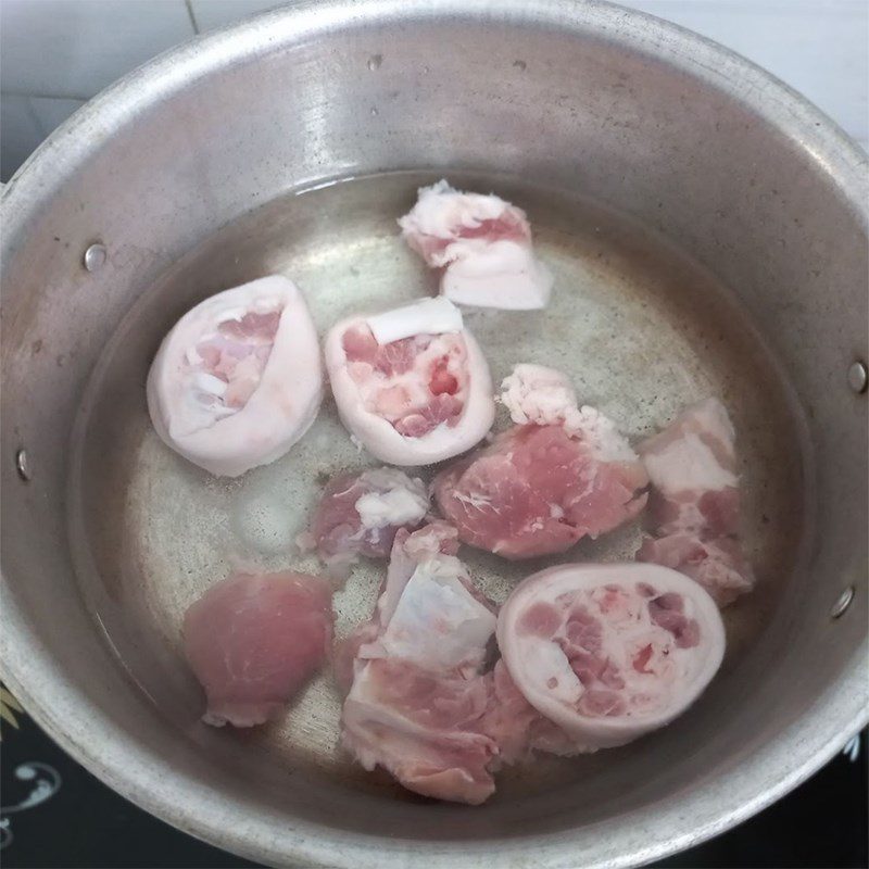 Step 1 Prepare the Pork Leg for Pork Leg Soup with Corn