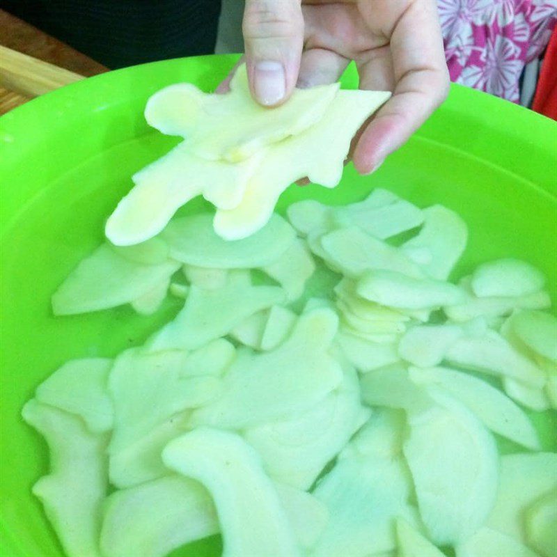 Step 1 Prepare the ginger Ginger Jam Slices (recipe shared by users)