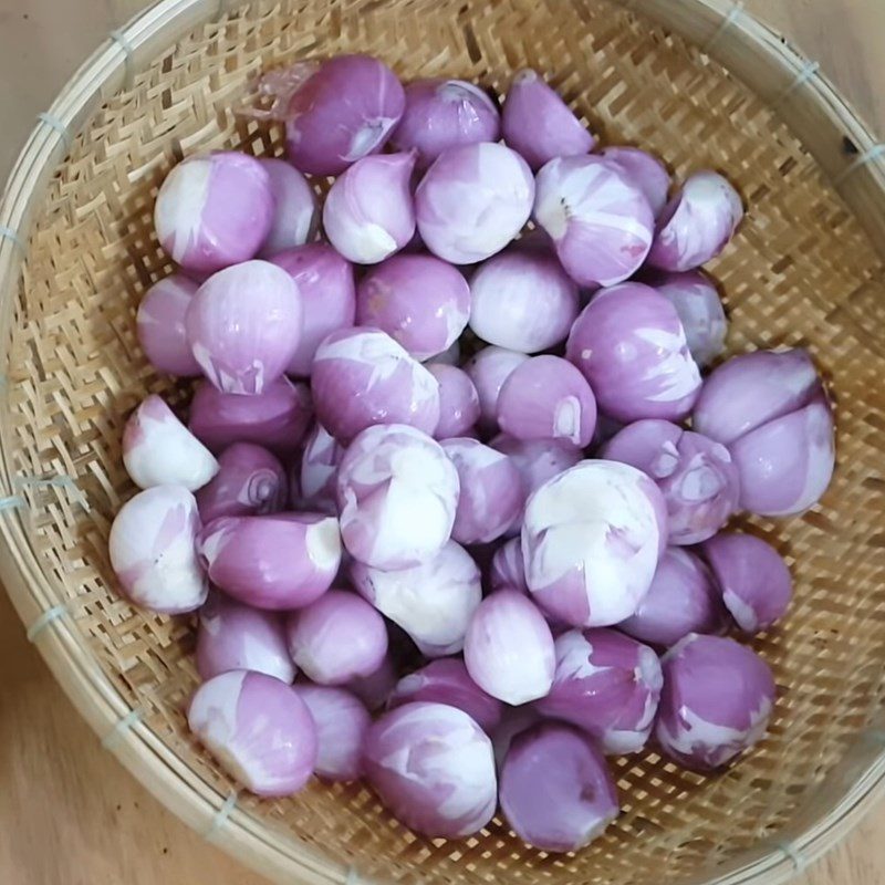 Step 1 Prepare shallots Frying shallots with an air fryer