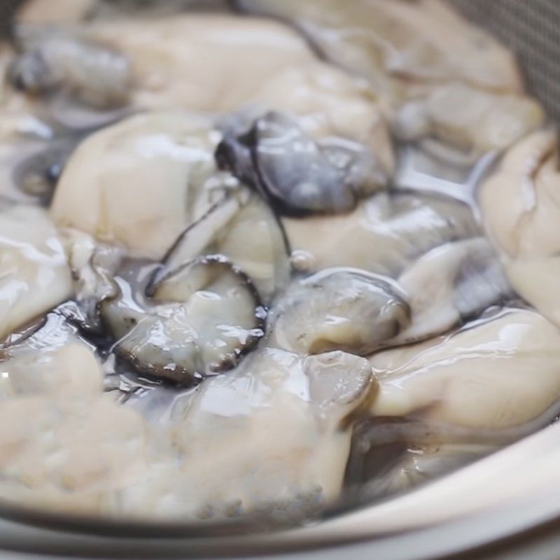 Step 3 Cleaning Oysters Taiwanese Oyster Noodle Soup