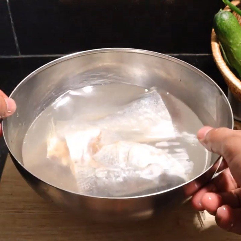 Step 1 Prepare dried snakehead fish Dried snakehead fish steamed with pork belly