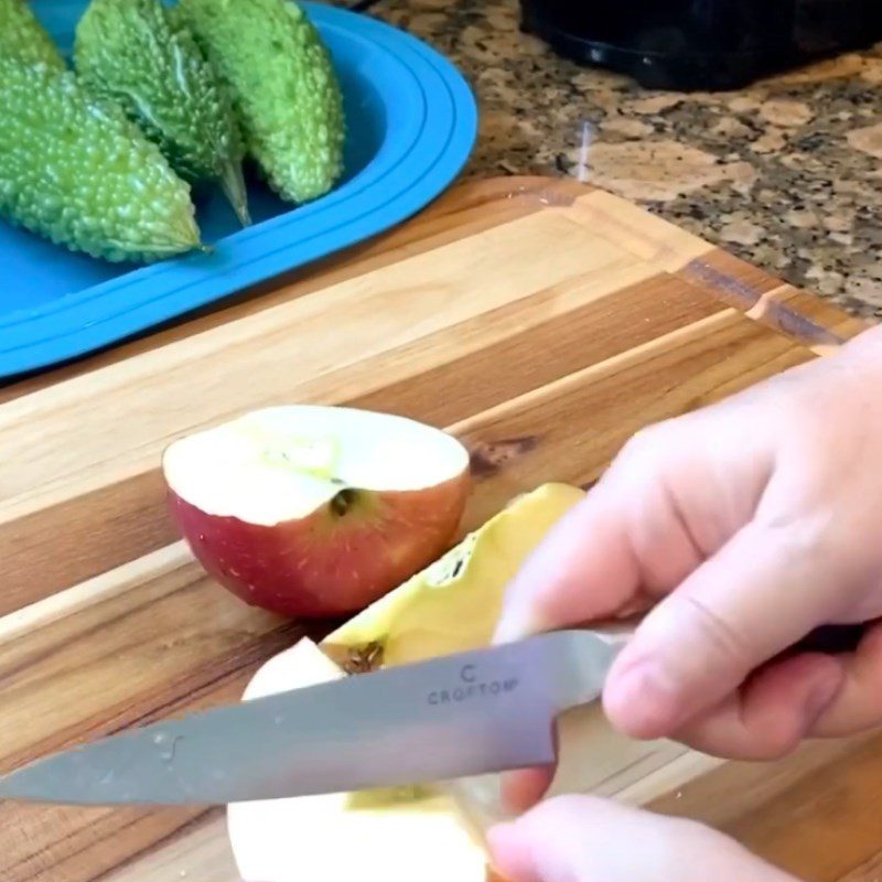 Step 1 Prepare bitter melon and apple Bitter Melon Apple Juice