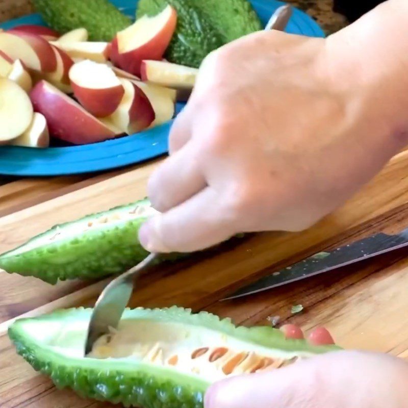 Step 1 Prepare bitter melon and apple Bitter Melon Apple Juice