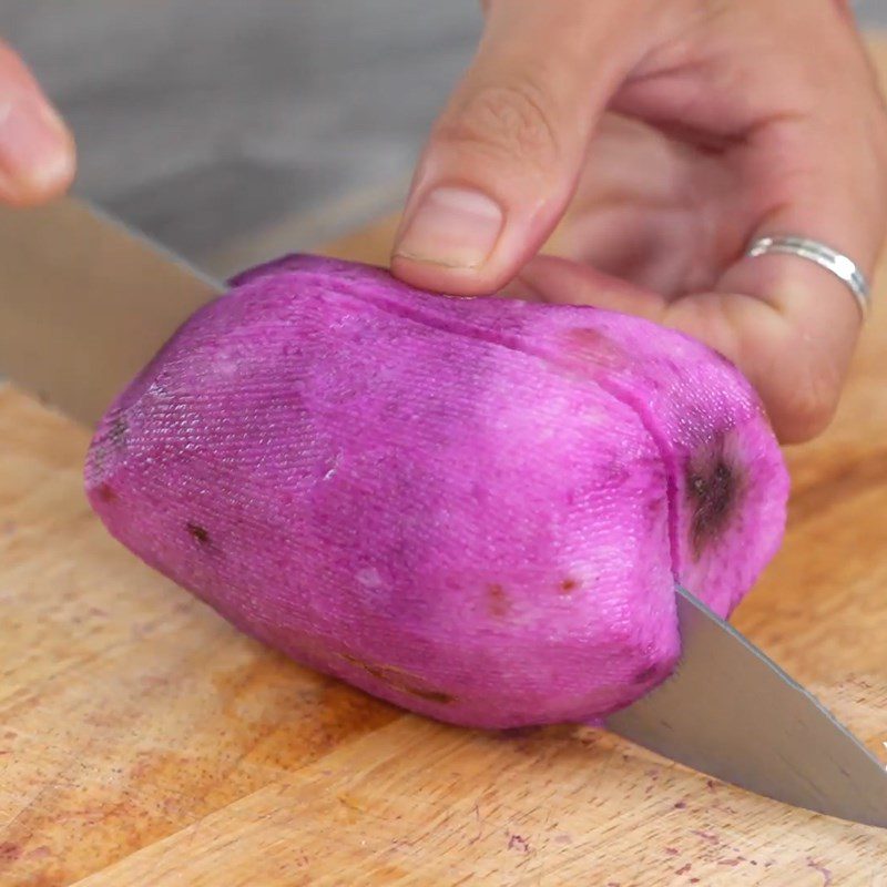 Step 1 Prepare the purple yam Che sweet potato pudding (purple yam) chewy