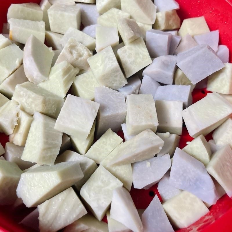 Step 2 Prepare taro White bean taro dessert with grated coconut