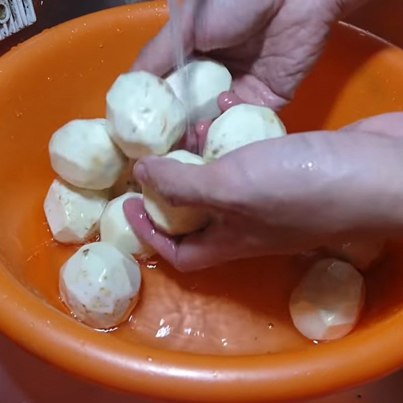 Step 1 Prepare taro for Beef Ball Soup