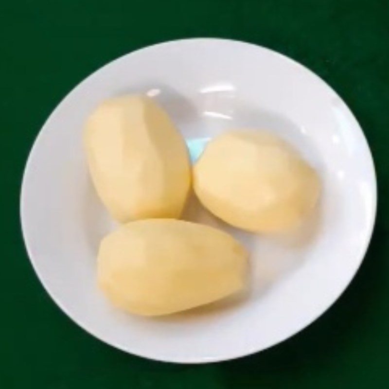 Step 1 Prepare the potatoes for Potato Juice