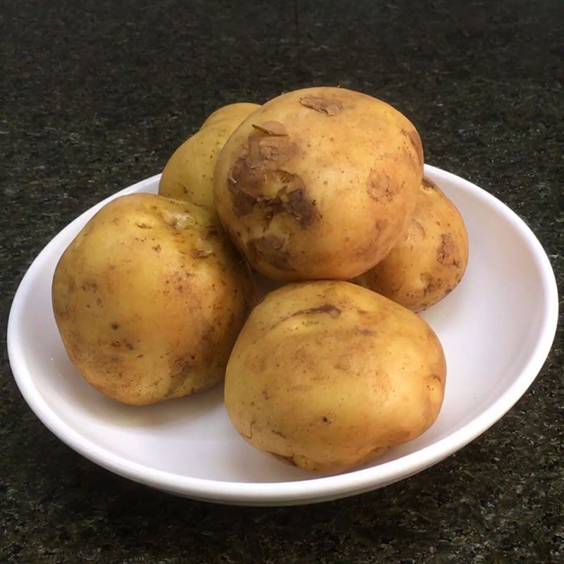 Step 1 Prepare the potatoes Mashed Potatoes with Cheese