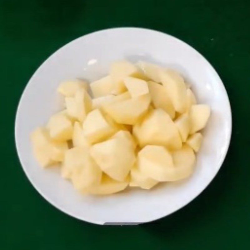 Step 1 Prepare the potatoes for Potato Juice