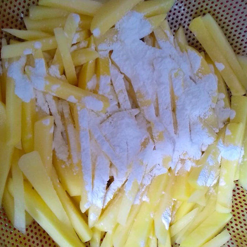 Step 1 Prepare the potatoes French fries using an air fryer