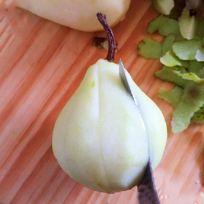 Step 1 Prepare and Marinate the Pears Honey Steamed Pears