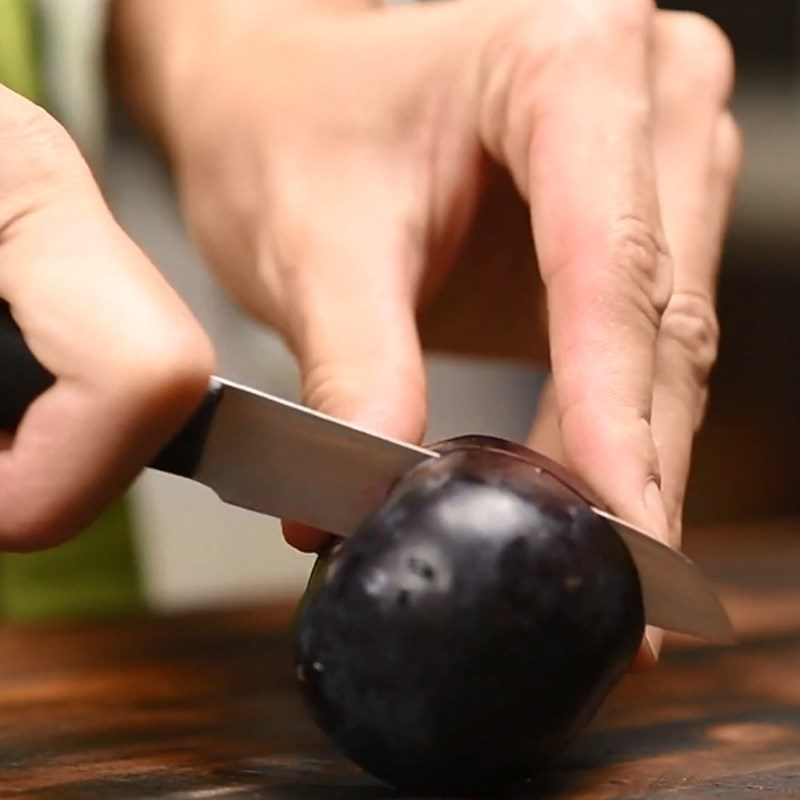 Step 1 Prepare plums Grilled plum lemon juice