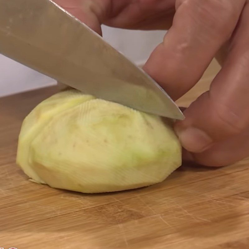 Step 1 Prepare young jackfruit and fig for Young Jackfruit Soup with Ribs