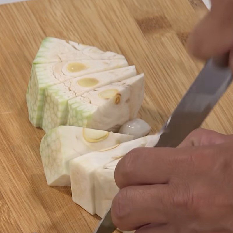 Step 1 Prepare young jackfruit and fig for Young Jackfruit Soup with Ribs