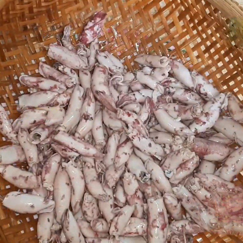 Step 1 Prepare the squid Tamarind Sauce Squid