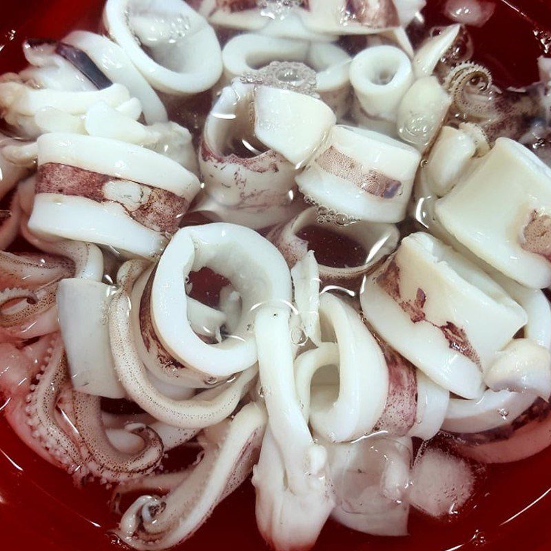 Step 1 Prepare the squid Stir-fried Squid with Lemongrass and Chili