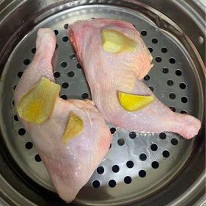 Step 3 Steaming chicken Steamed chicken with oyster sauce