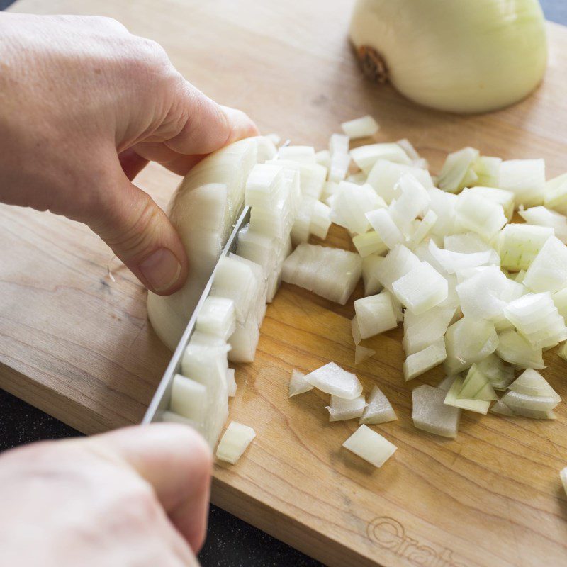 Step 1 Prepare the ingredients for Braised Oxtail with Red Wine