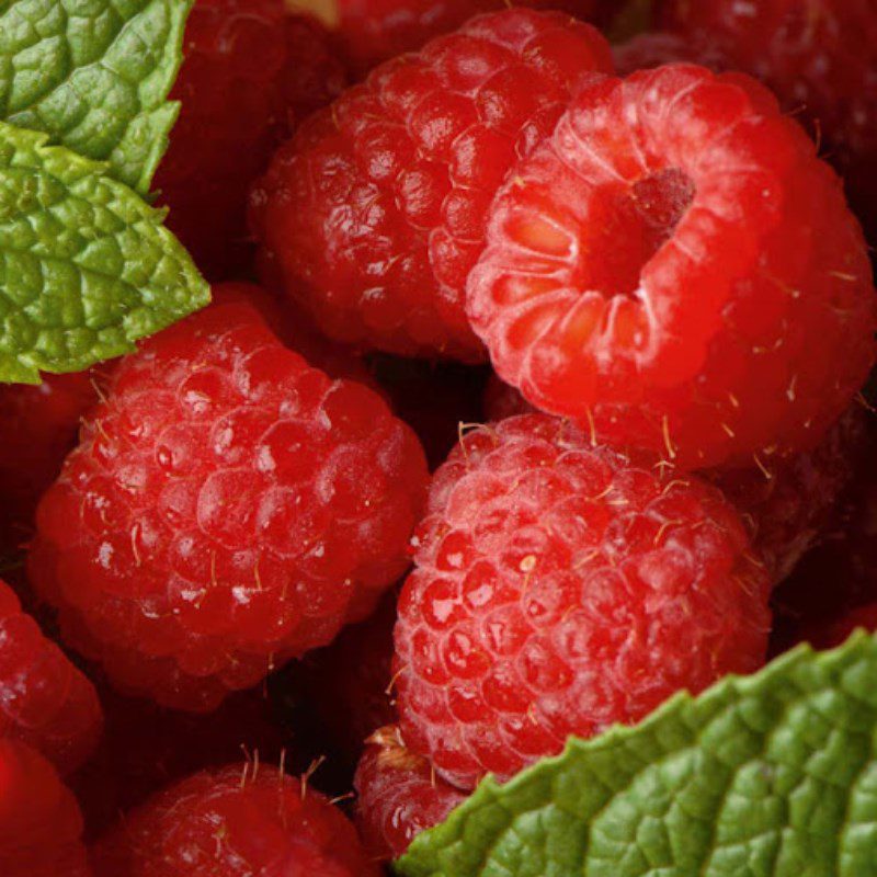 Step 1 Prepare the ingredients for Raspberry Mojito