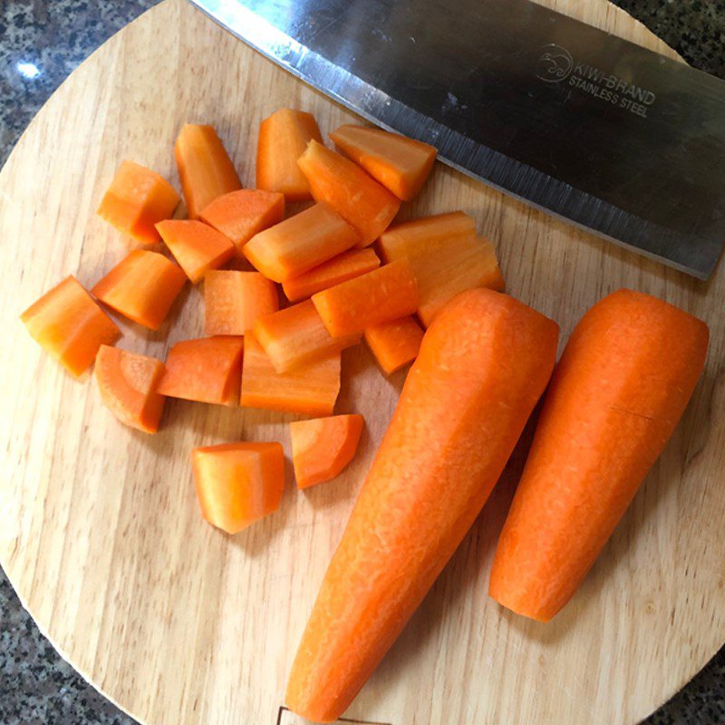 Step 1 Prepare the ingredients for Pomegranate and Carrot Juice