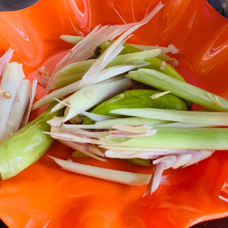 Step 1 Prepare the ingredients for Stir-fried Jackfruit Fiber with Lemongrass and Chili