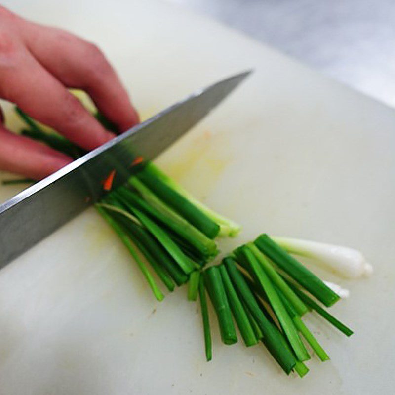 Step 1 Preparing the ingredients for Salmon with soy sauce