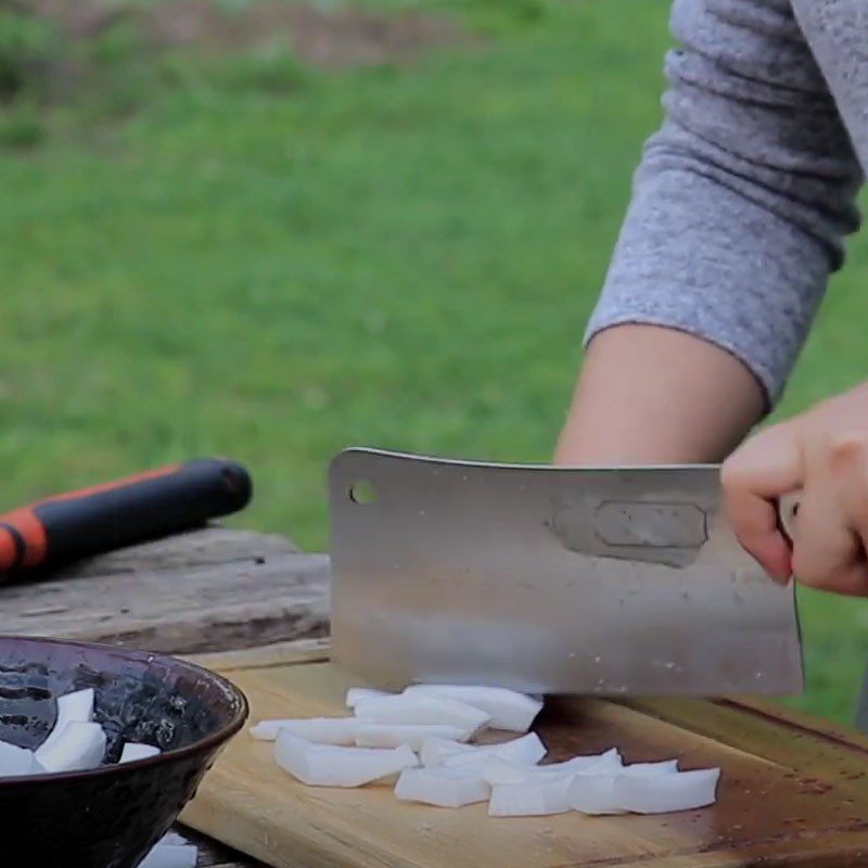 Step 1 Prepare the ingredients for Steamed Pigeon with Coconut Water