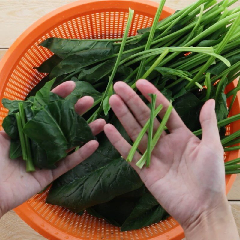 Step 1 Prepare the ingredients for Spinach Juice