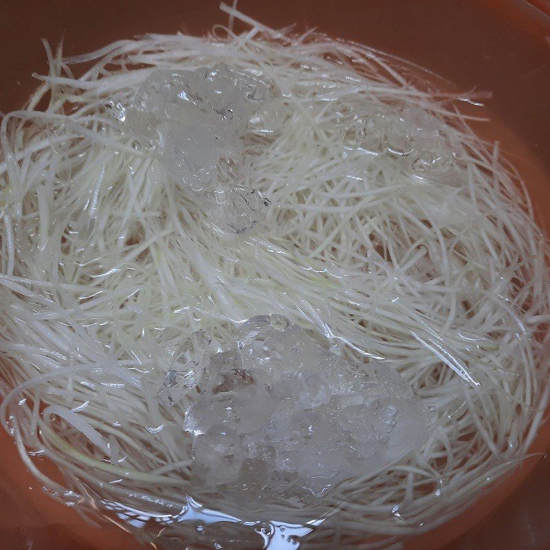 Step 1 Prepare the ingredients for Dried Beef Papaya Salad