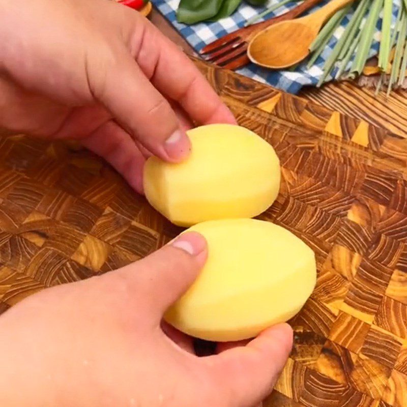 Step 1 Prepare the ingredients for Spiral Potatoes (Recipe shared from TikTok Cooking with TasteVN)