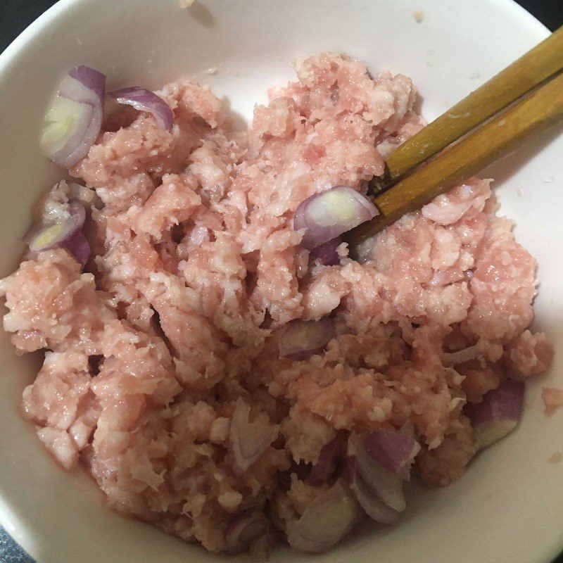 Step 1 Prepare the ingredients for Minced Pork Seaweed Soup