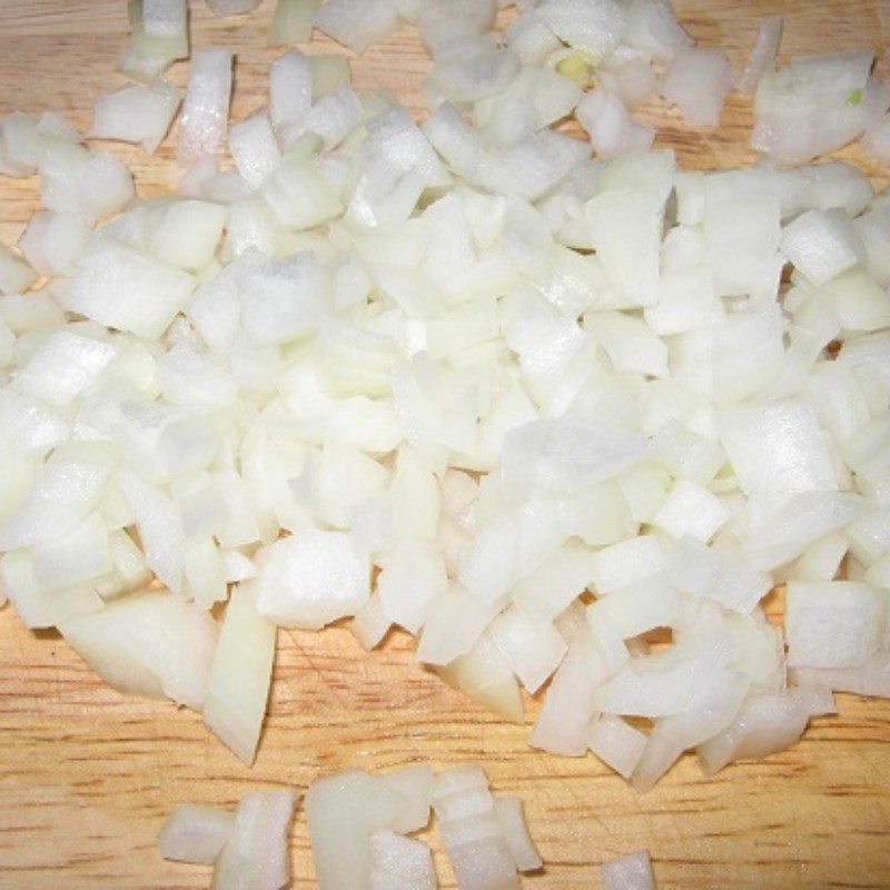 Step 1 Prepare the ingredients for Stir-fried Meat Rice