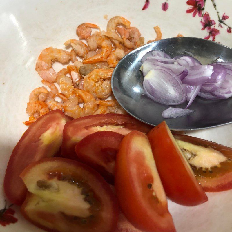 Step 1 Prepare the ingredients for Red Noodles Buon Ma Thuot