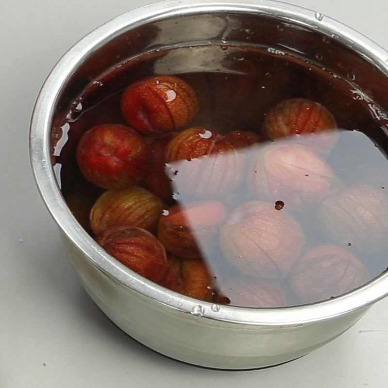 Step 1 Preparing the ingredients for stir-fried plums with ginger