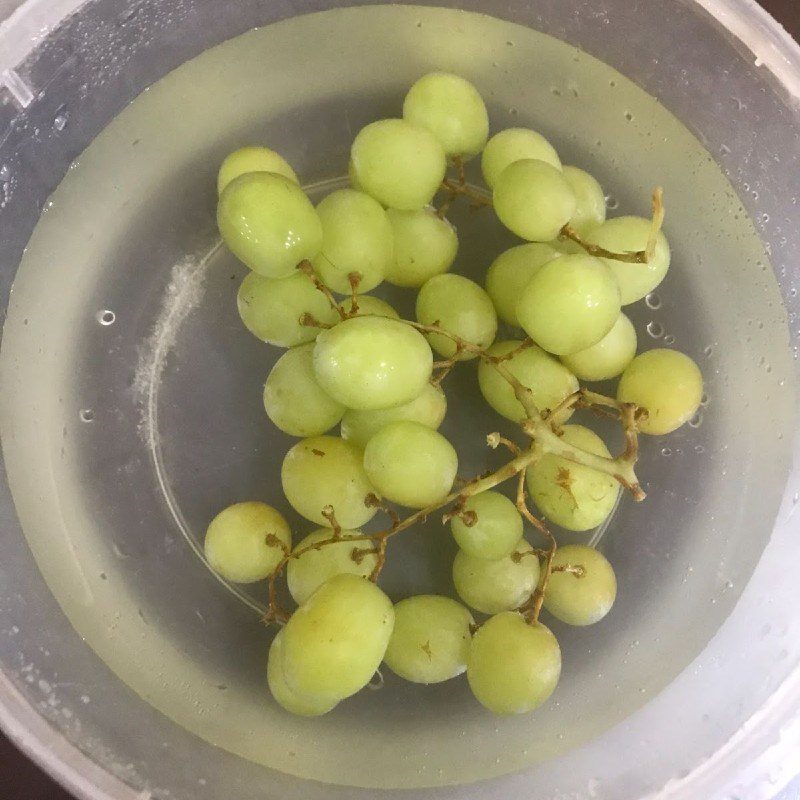 Step 1 Prepare ingredients for Green Grape Chia Seed Juice