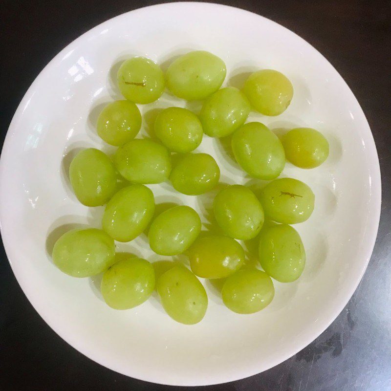 Step 1 Prepare ingredients for Green Grape Chia Seed Juice