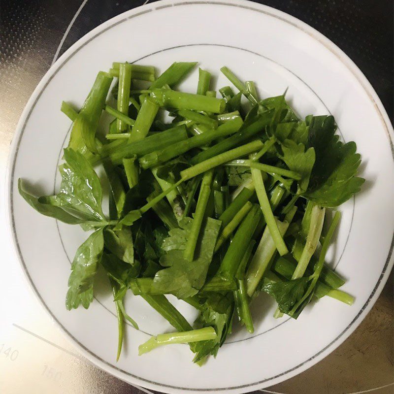 Step 1 Prepare the ingredients for Pomelo fish soup (recipe shared by a user)