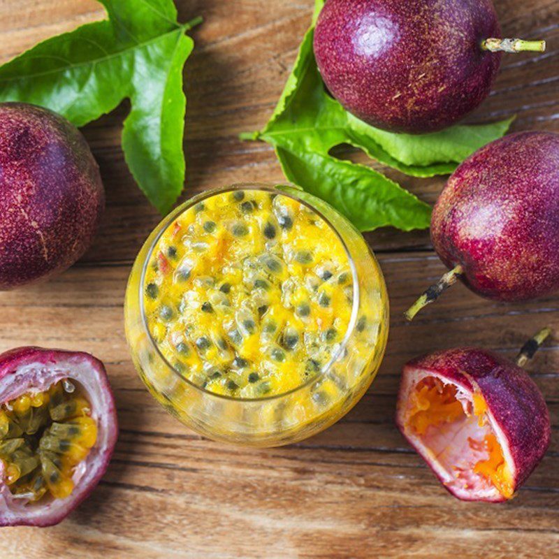 Step 1 Prepare the ingredients for Passion Fruit Shrimp