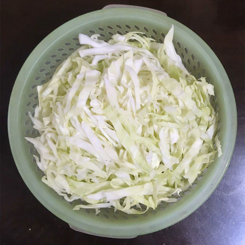 Step 1 Prepare Ingredients for Stir-Fried Cabbage with Eggs