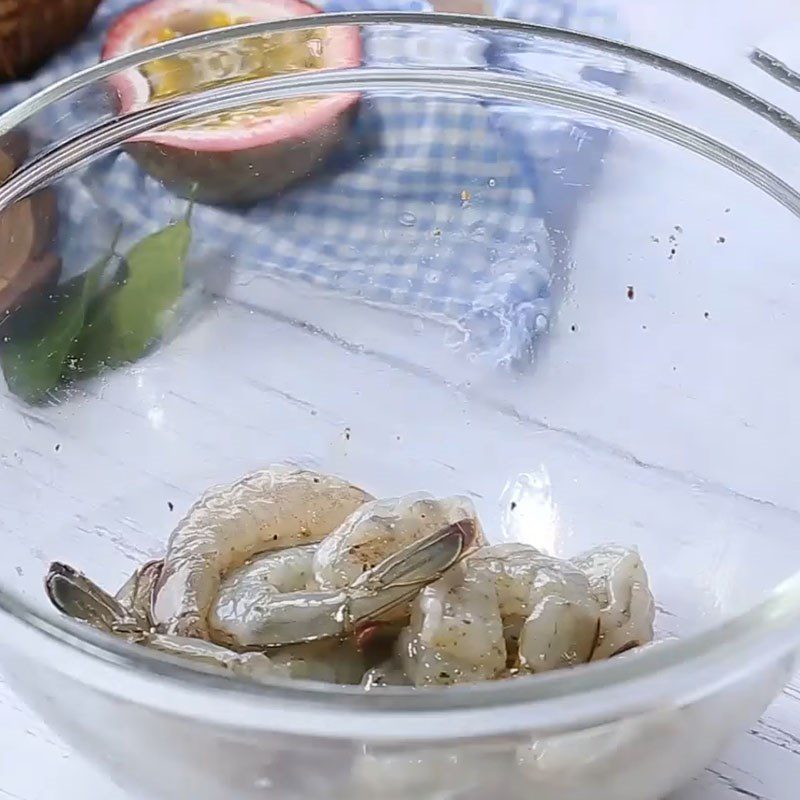 Step 1 Prepare the Ingredients for Butter Passion Fruit Shrimp