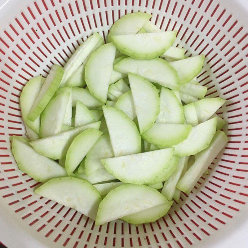 Step 1 Prepare the Ingredients for Stir-fried Gourd with Pork