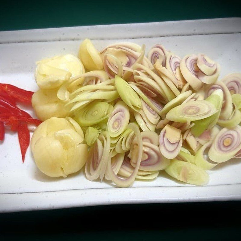 Step 2 Prepare the ingredients Stir-fried Squid with Lemongrass and Chili