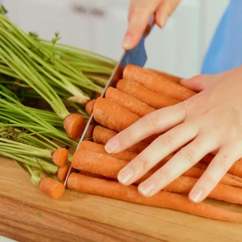 Step 1 Prepare the ingredients for Honey Roasted Carrots