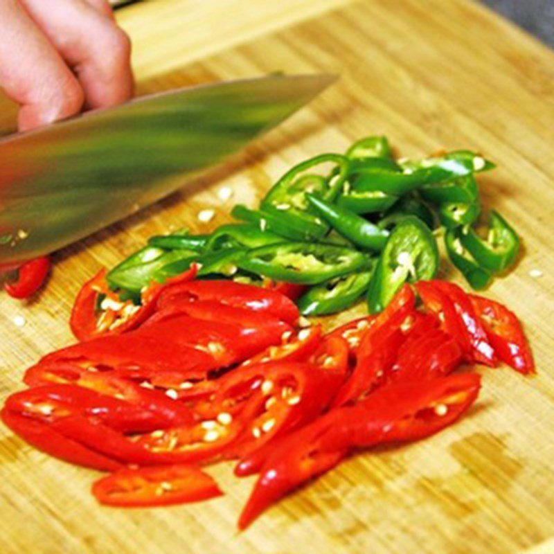 Step 1 Prepare the ingredients for soy sauce eggs