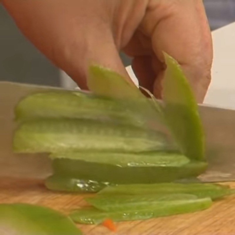 Step 1 Preparing ingredients for jellyfish salad with herbs