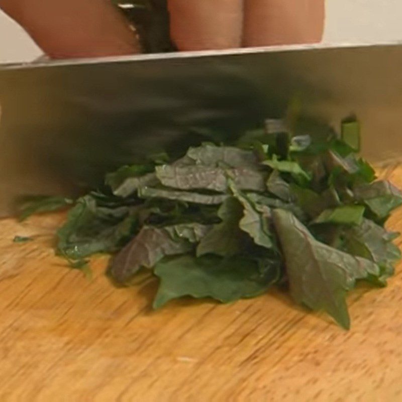 Step 1 Preparing ingredients for jellyfish salad with herbs